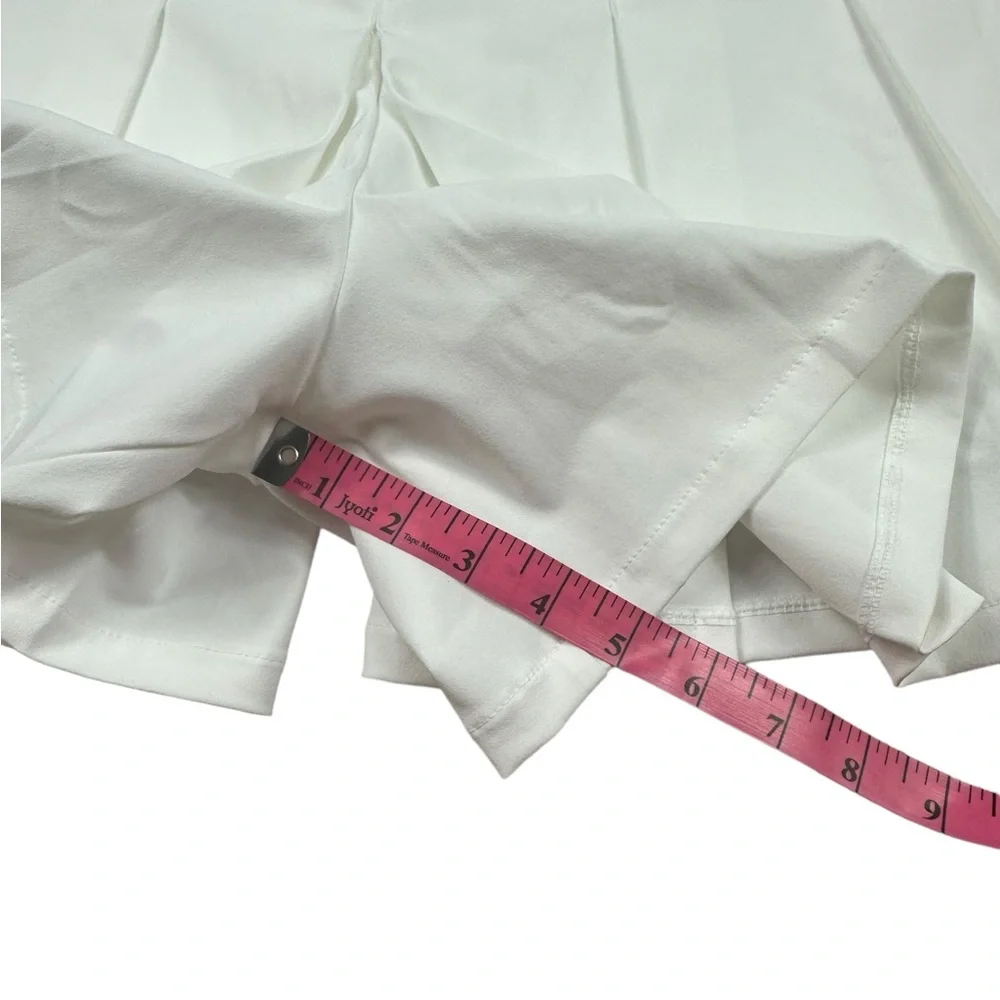 LILLY PULITZER: NWT Luxletic 5” Frazier Shorts in Resort White UPF 50+ Size 16